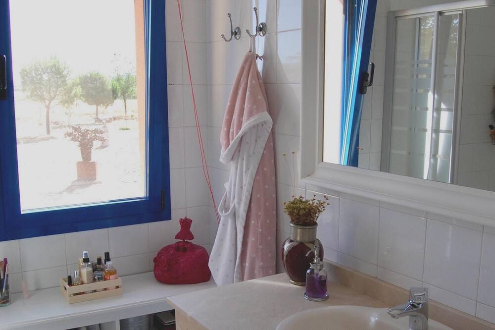 Photo of Bathroom in Uceda