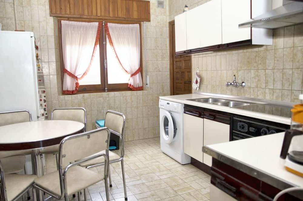 Photo of Kitchen in Abejar