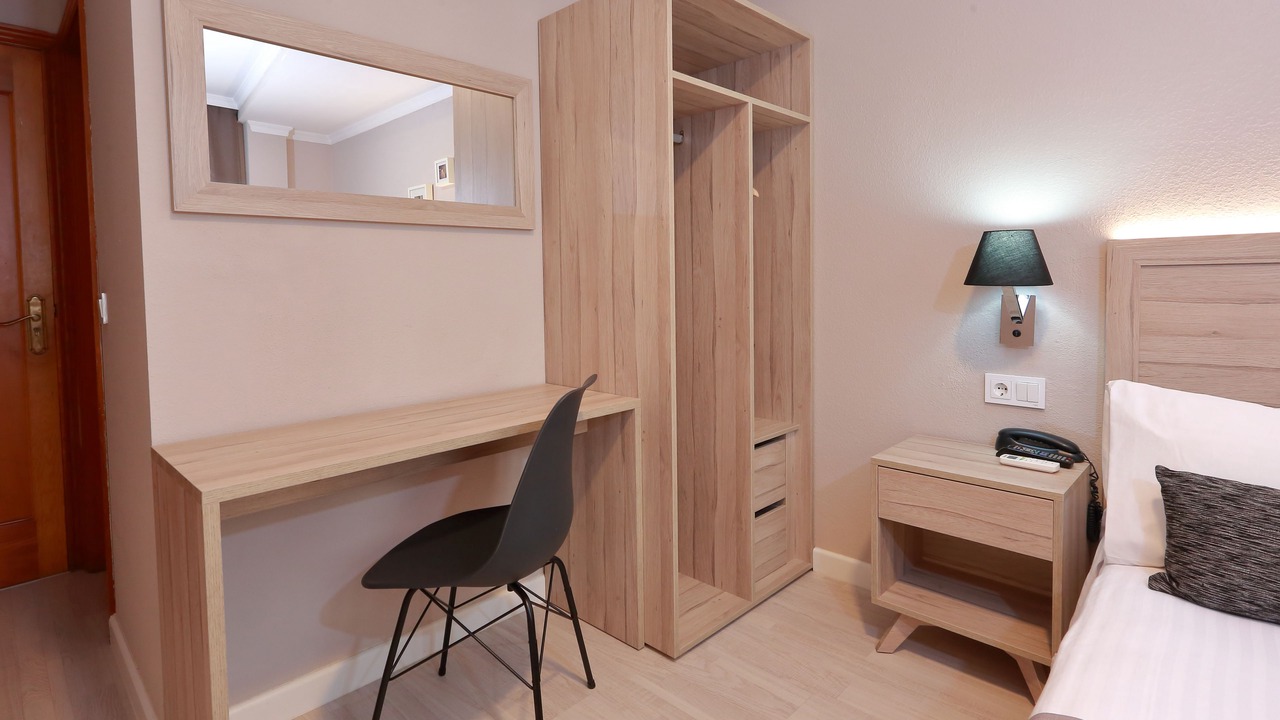 Photo of Bedroom in Verin