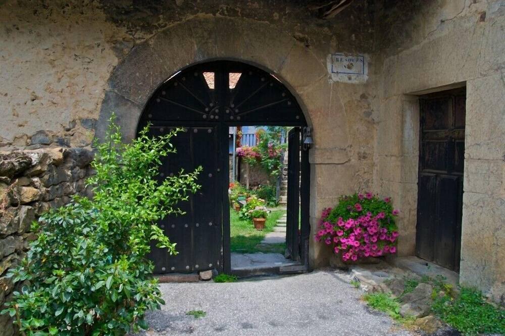 Photo of Outdoor in Perrozo