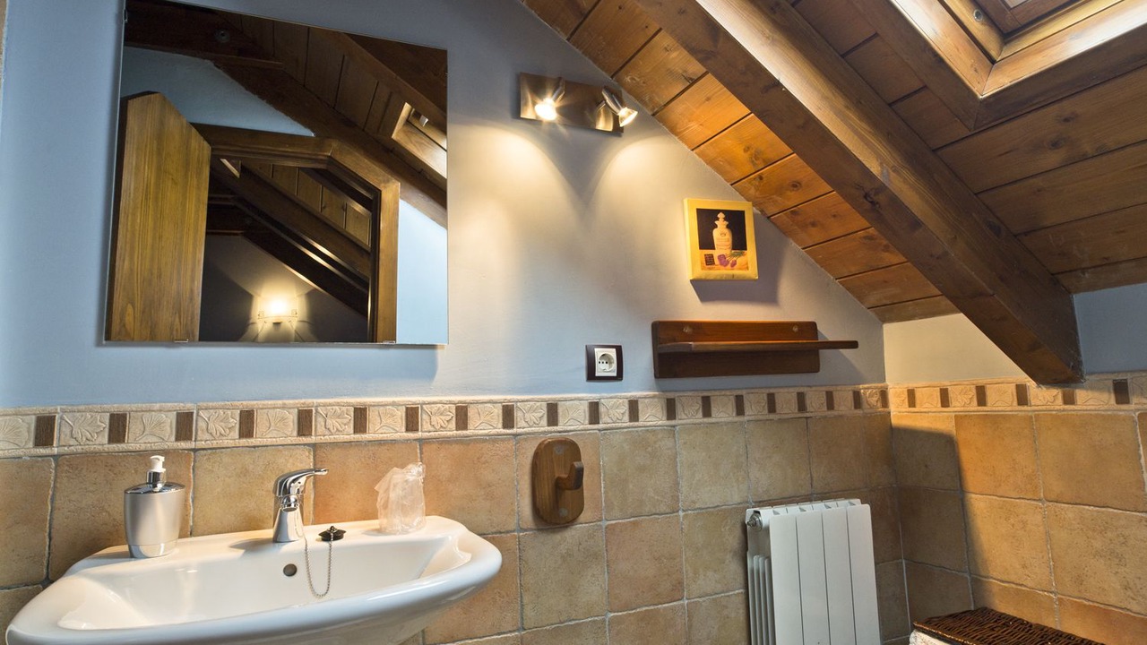 Photo of Bathroom in Broto