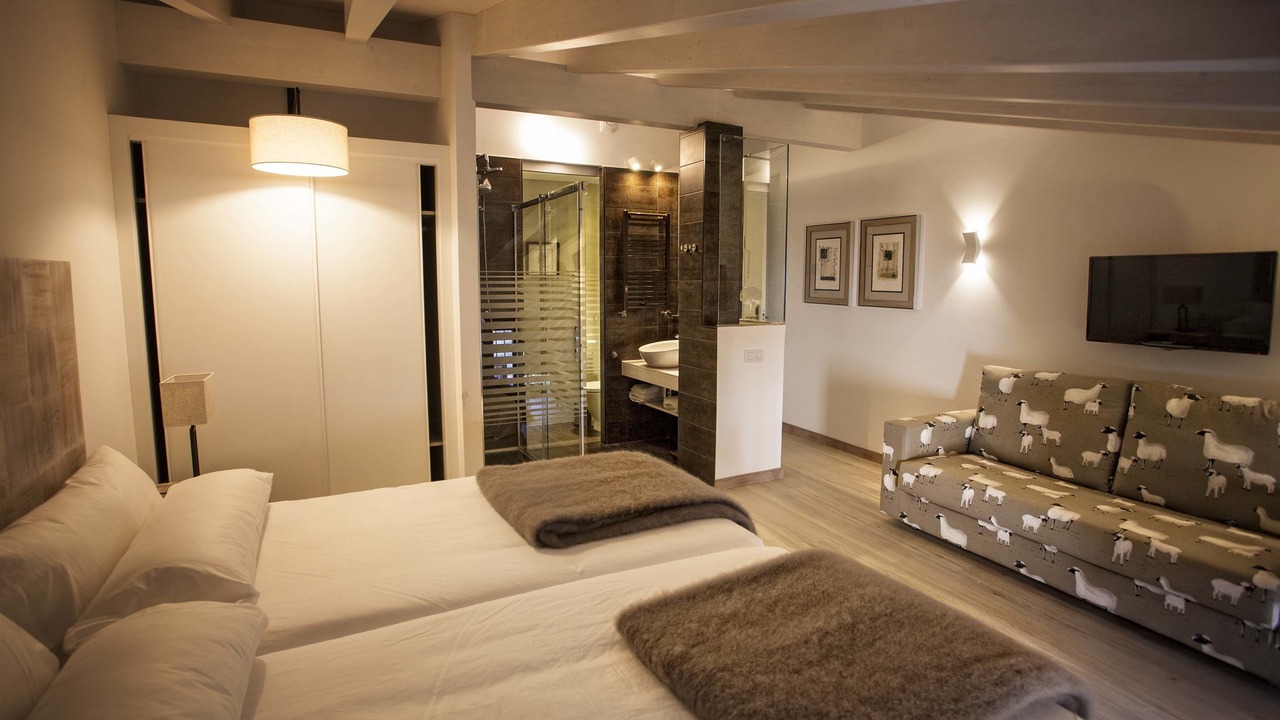 Photo of Bedroom in Valganon