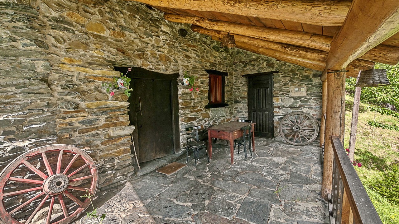 Photo of Patio Balcony in Pereda de Ancares