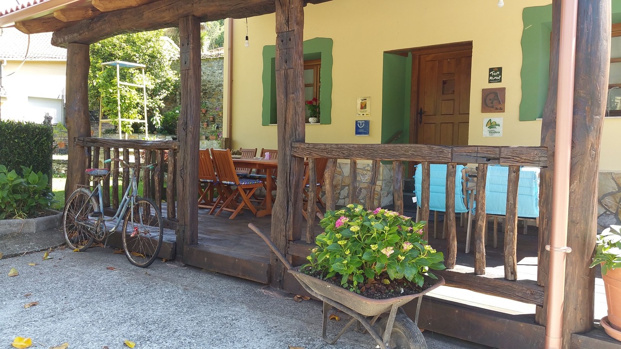 Photo of Outdoor in Limes
