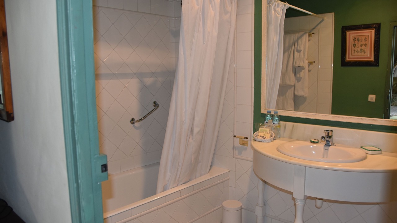 Photo of Bathroom in Valverde del Majano
