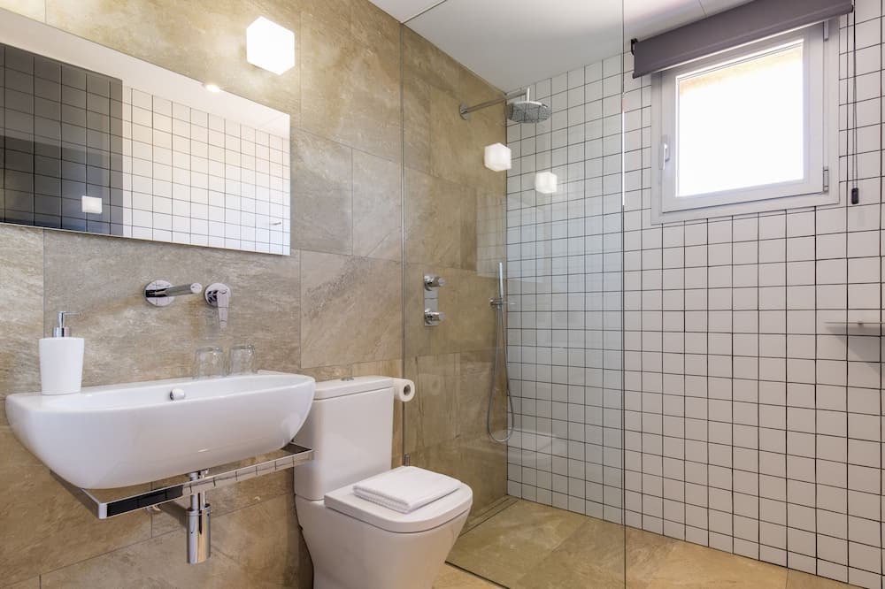 Photo of Bathroom in Preixens