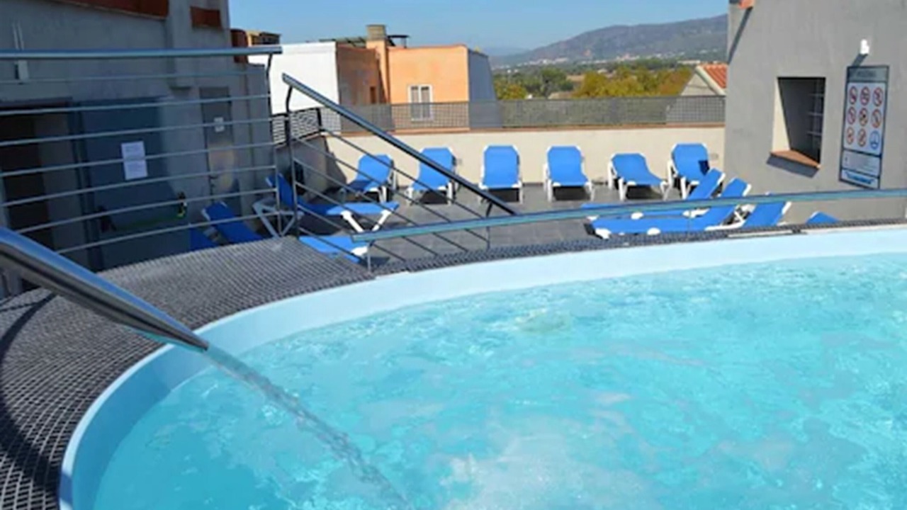 Photo of Outdoor in Roses Town Center