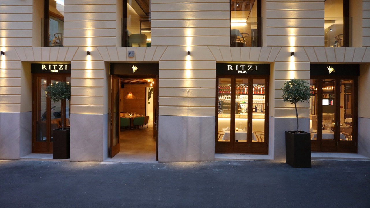 Photo of Outdoor in La Llotja-Born