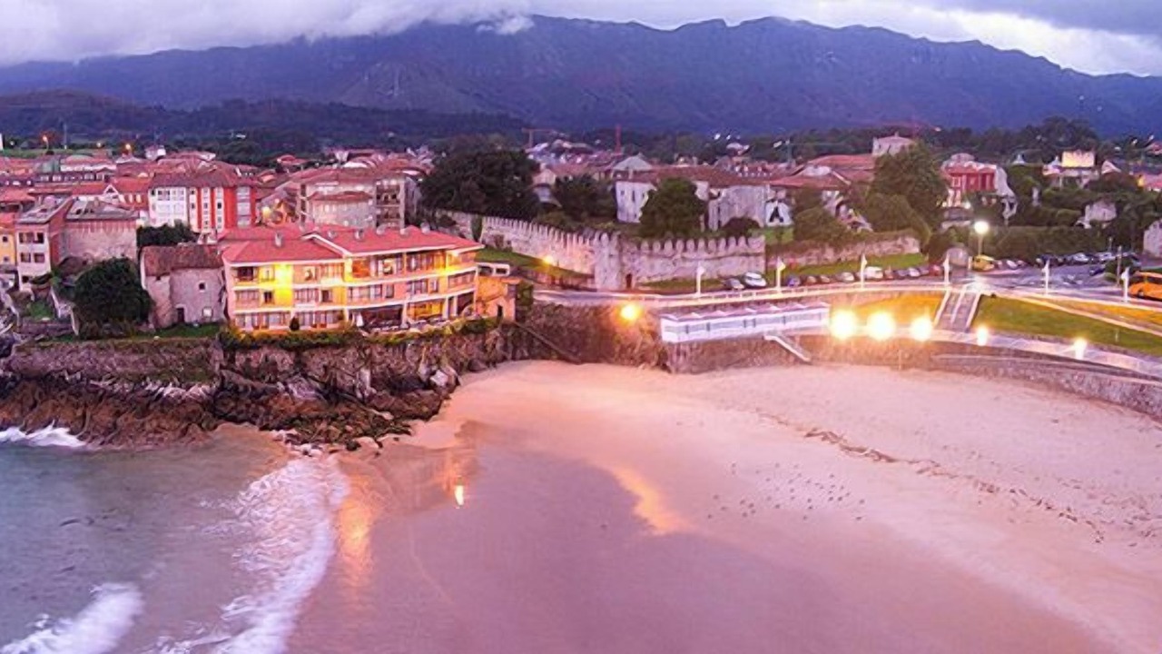 Photo of Others in Llanes