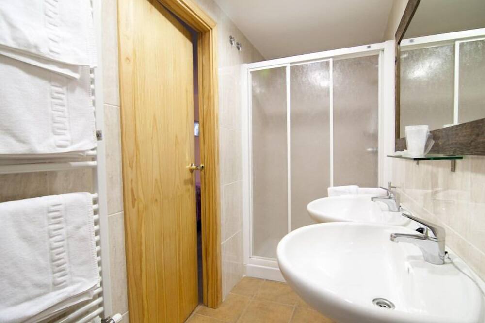 Photo of Bathroom in Benasque