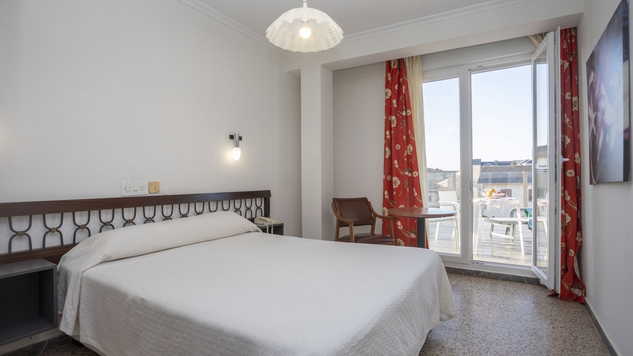 Photo of Bedroom in Serantes