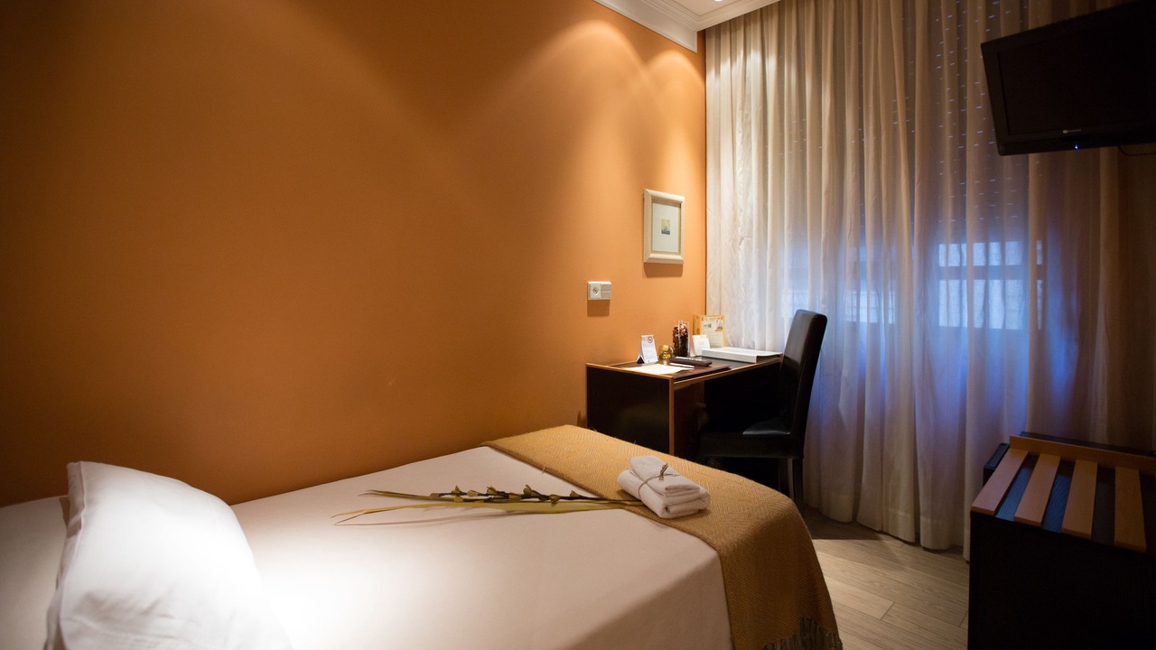 Photo of Bedroom in Valladolid City Centre