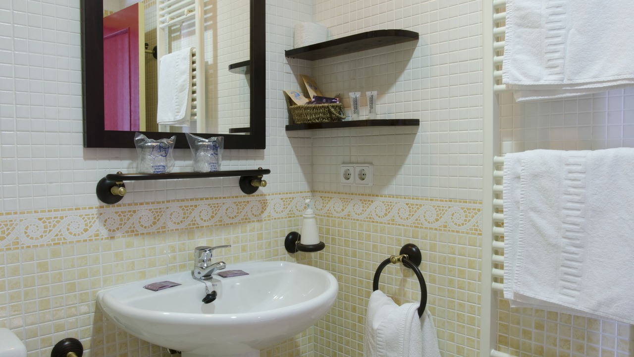 Photo of Bathroom in Toro