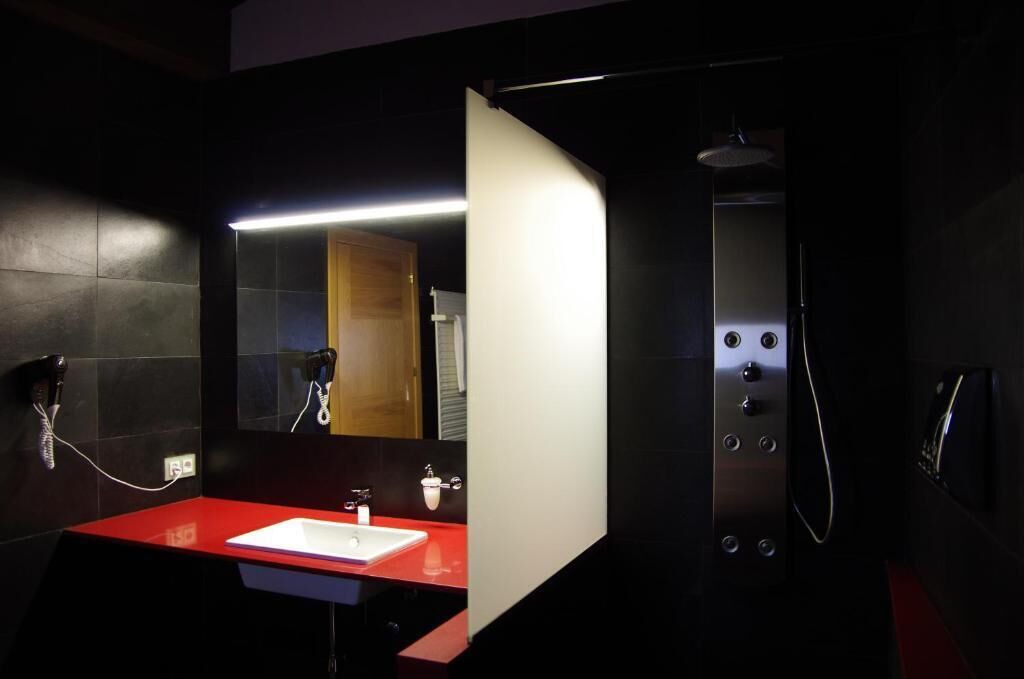Photo of Bathroom in El Pont De Bar
