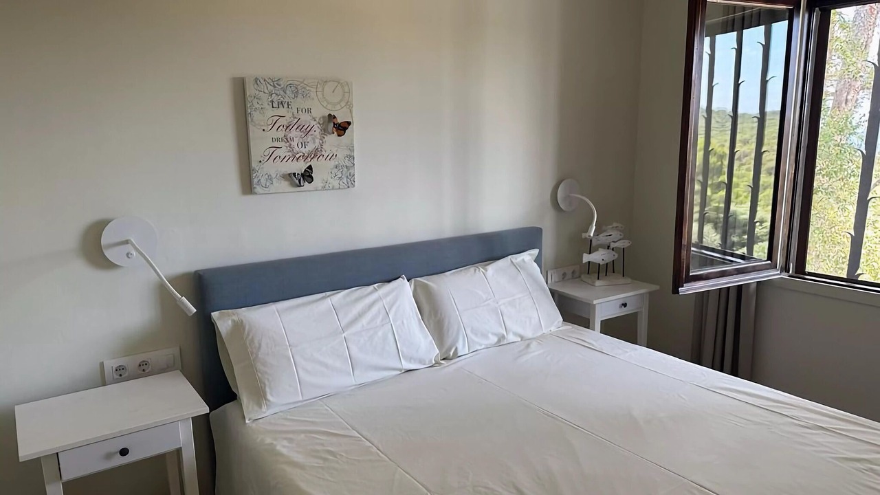 Photo of Bedroom in Pals