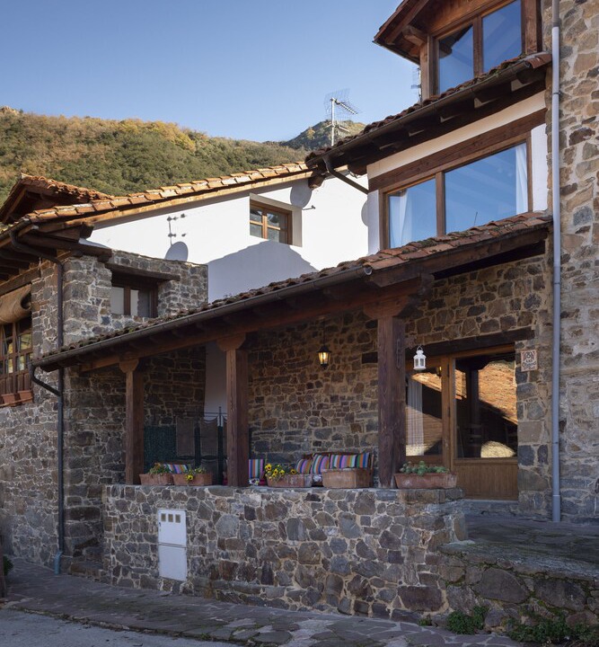 Photo of Outdoor in Tudes