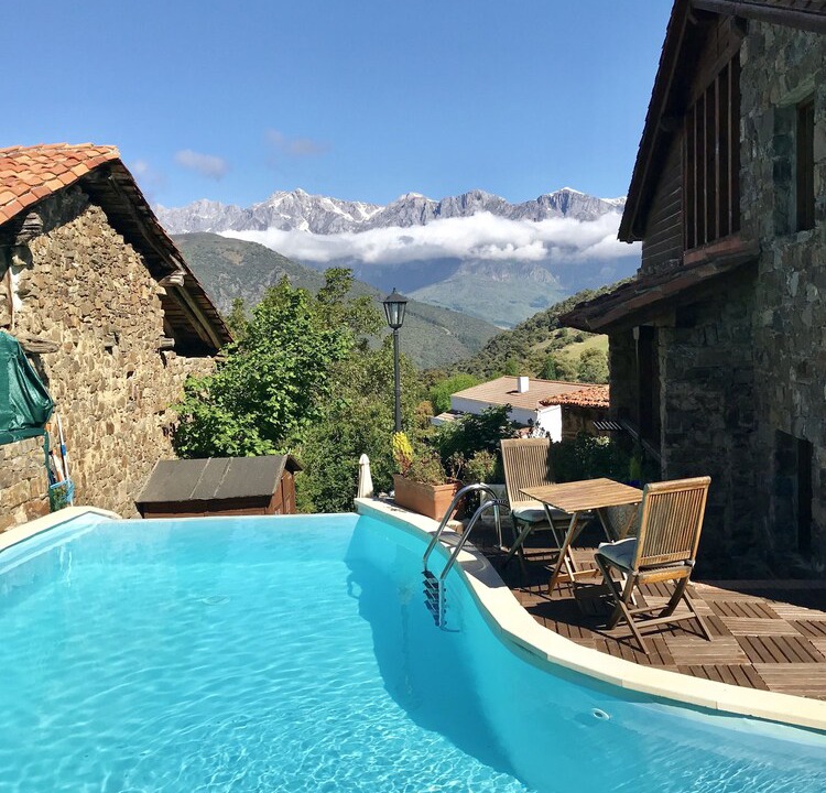 Photo of Outdoor in Tudes