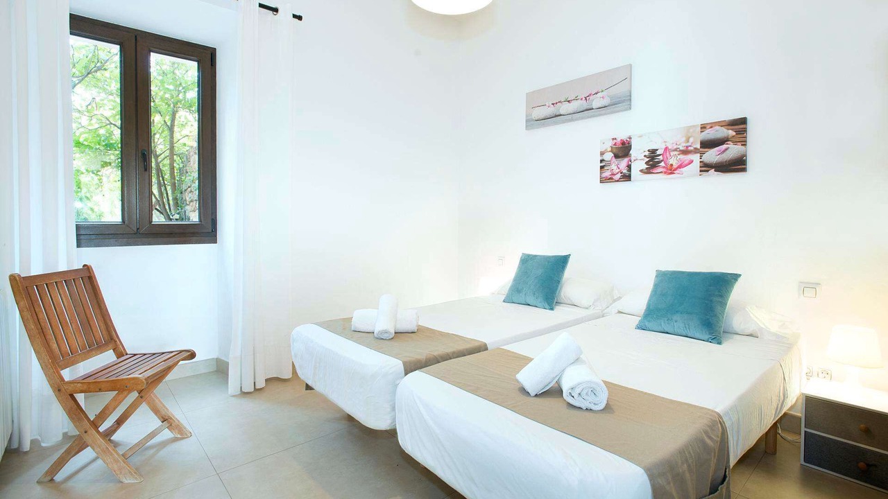 Photo of Bedroom in Banyalbufar