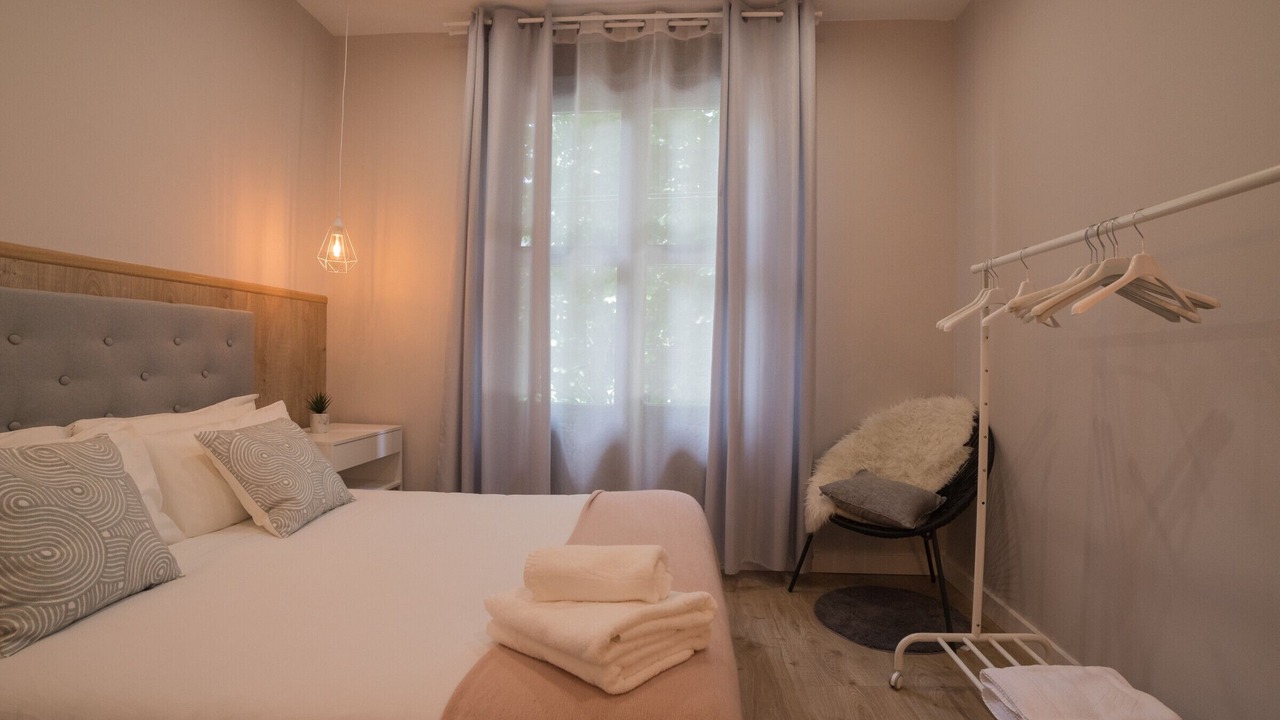Photo of Bedroom in Logrono Historic Centre
