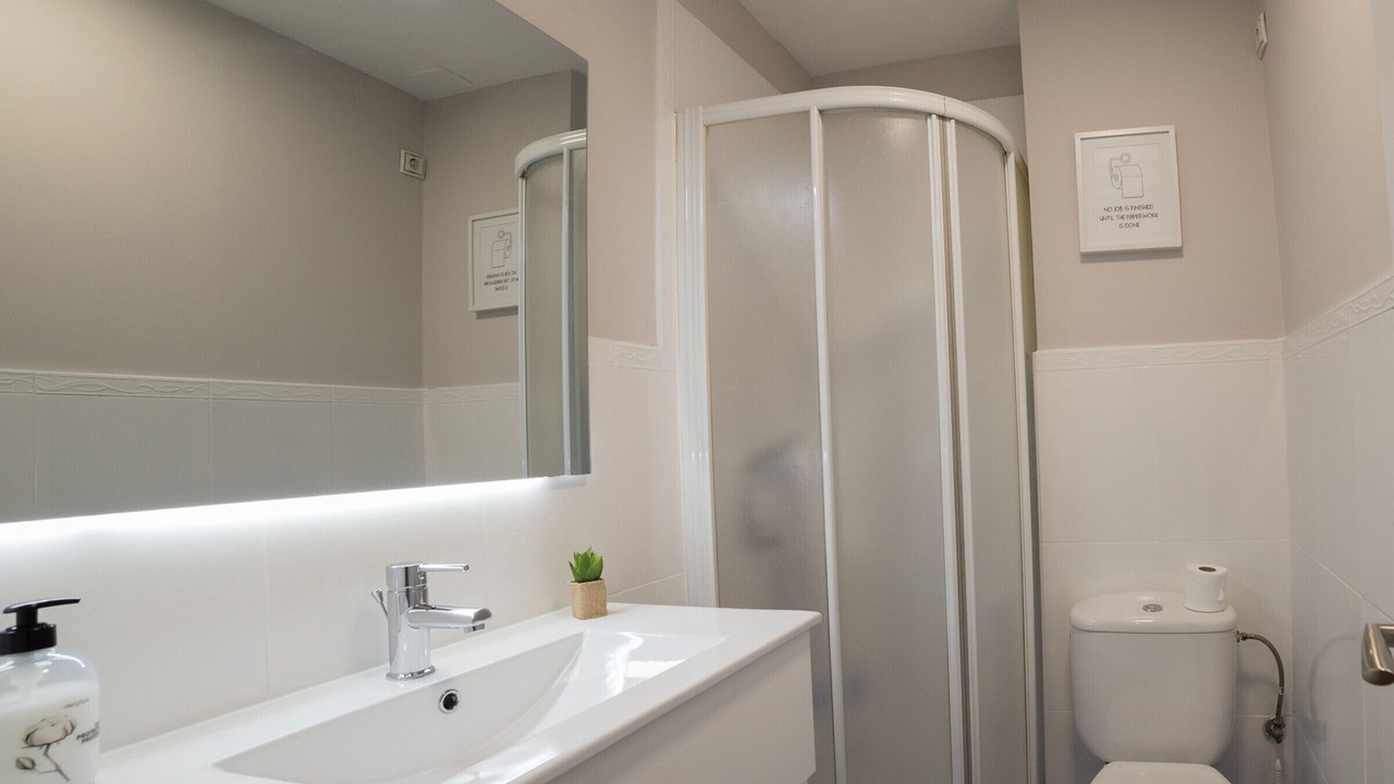 Photo of Bathroom in Logrono Historic Centre