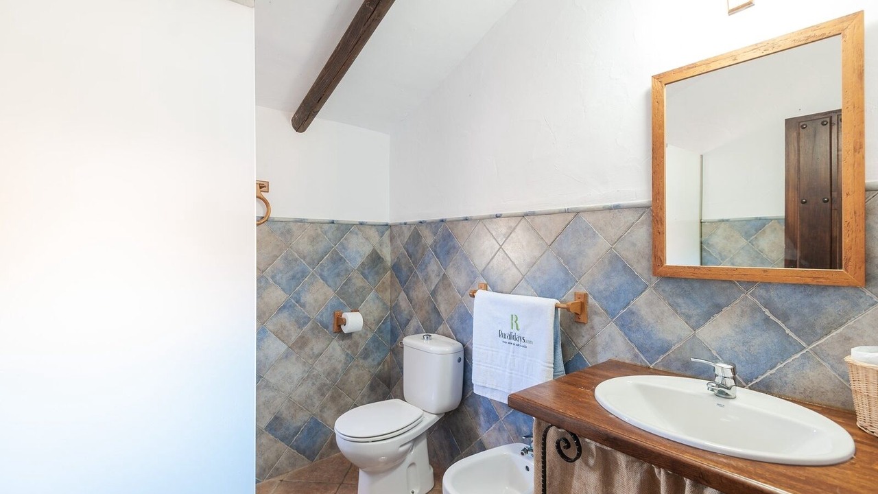 Photo of Bathroom in Tozar
