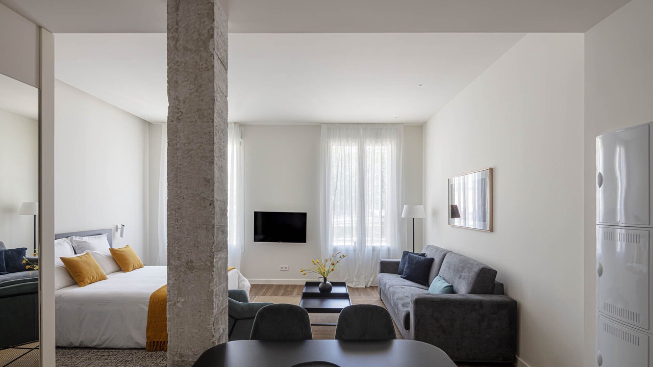 Photo of Bedroom in Logrono City Centre