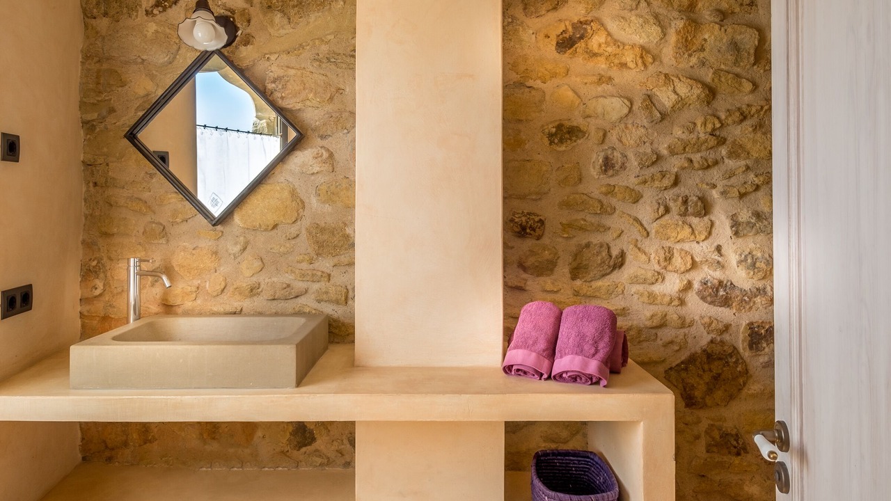 Photo of Bathroom in Pals