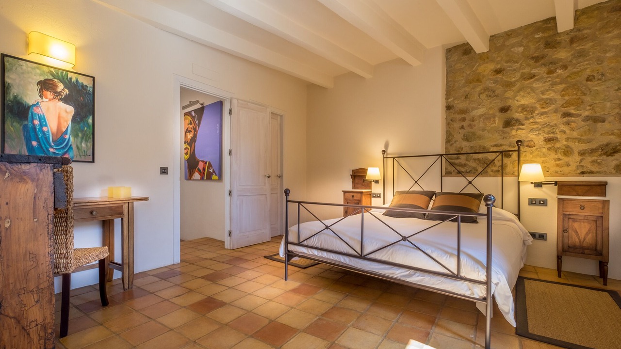 Photo of Bedroom in Pals