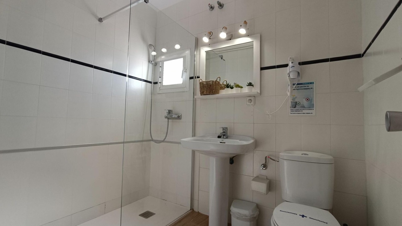 Photo of Bathroom in Calafat