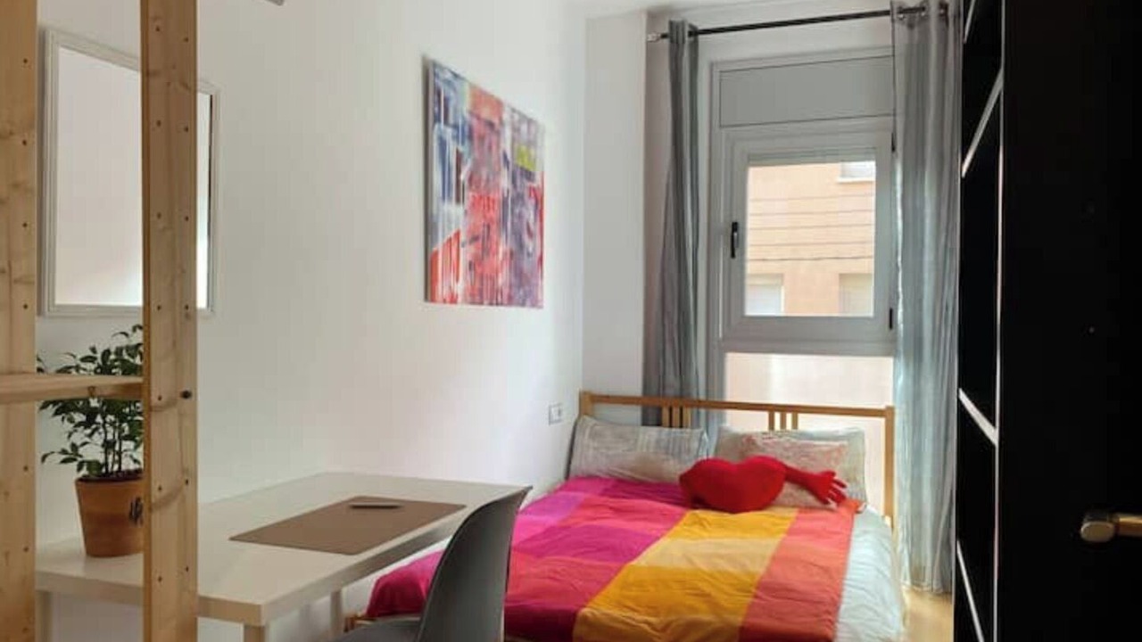 Photo of Bedroom in Terrassa