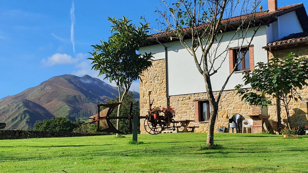 Photo of Outdoor in Parres