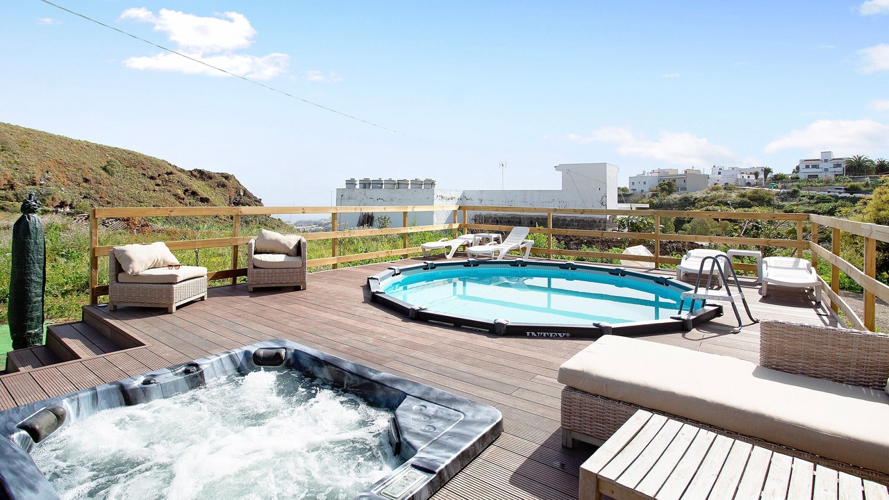 Photo of Outdoor in Moya