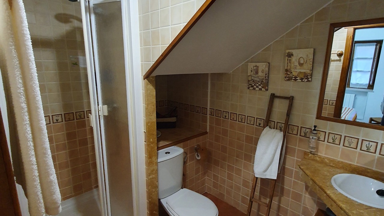 Photo of Bathroom in Limes