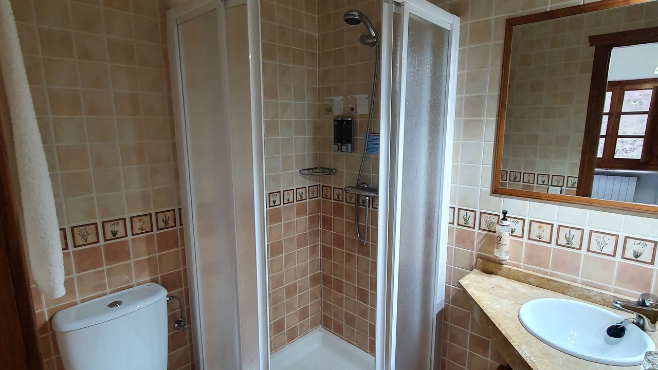 Photo of Bathroom in Limes