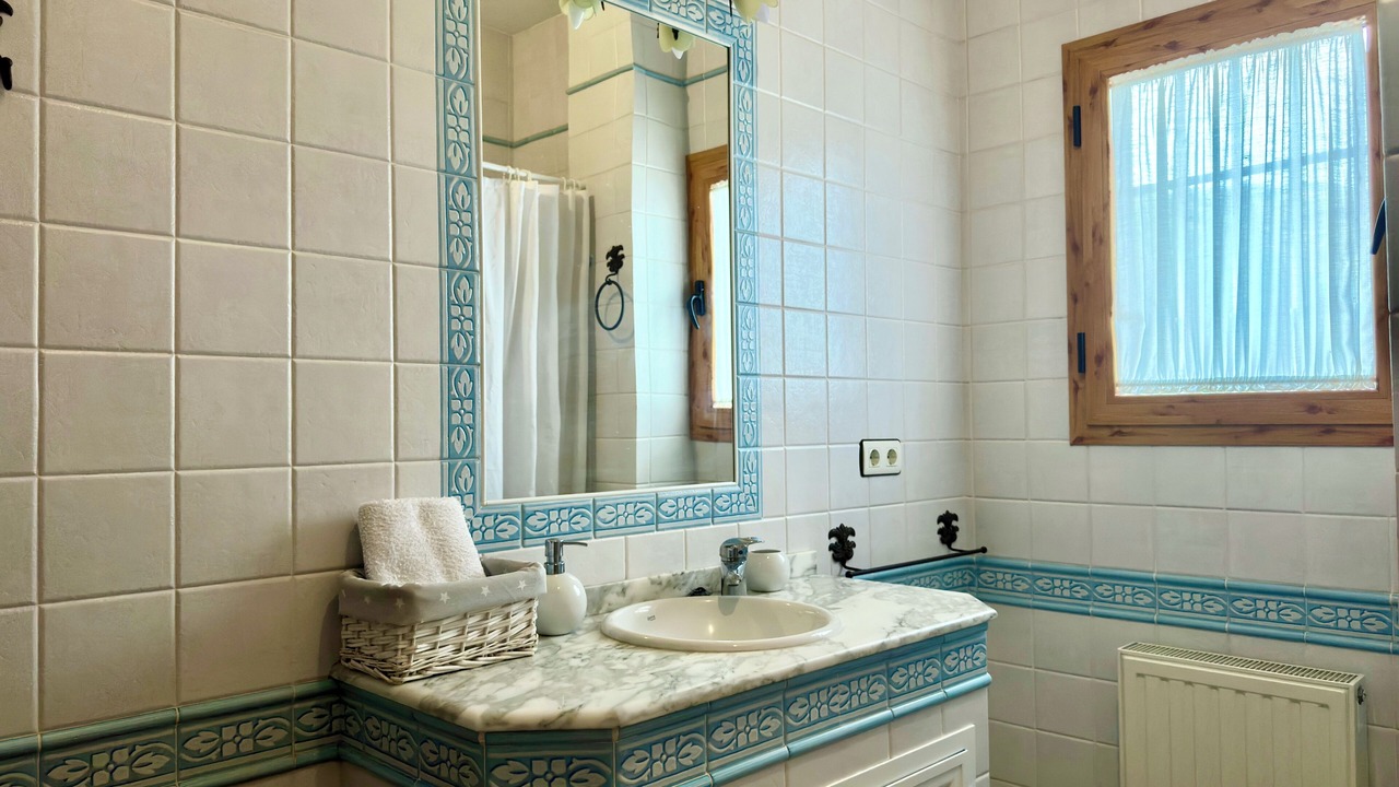 Photo of Bathroom in Baena