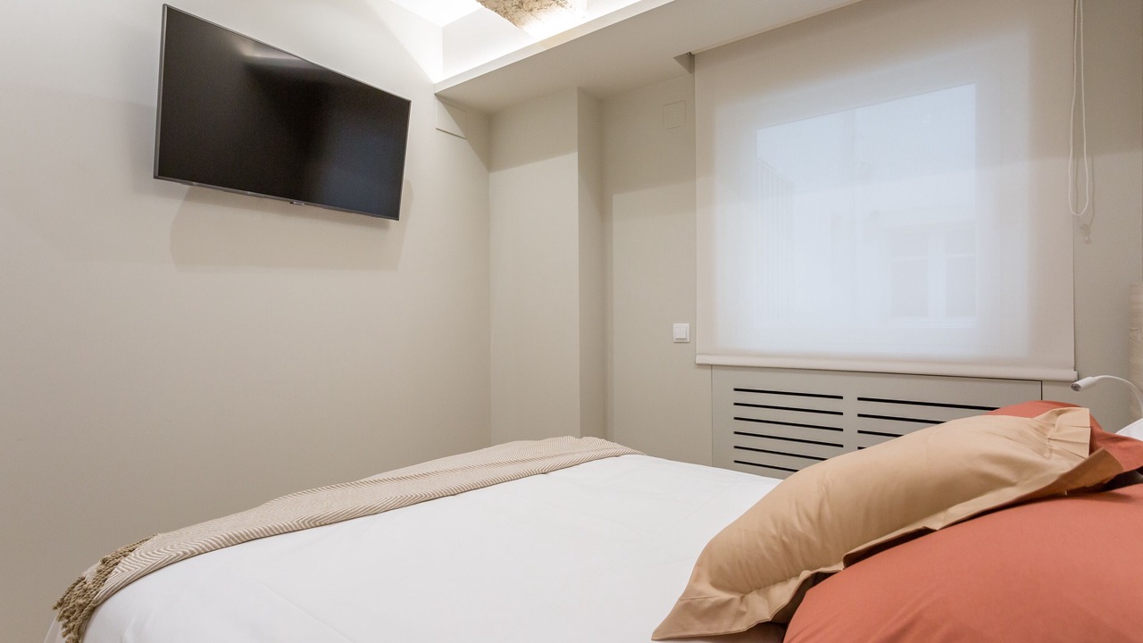 Photo of Bedroom in Logrono City Centre
