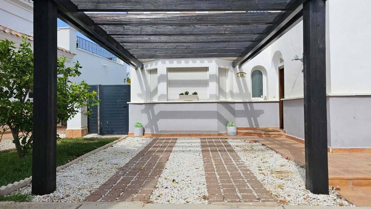 Photo of Patio Balcony in Roldan