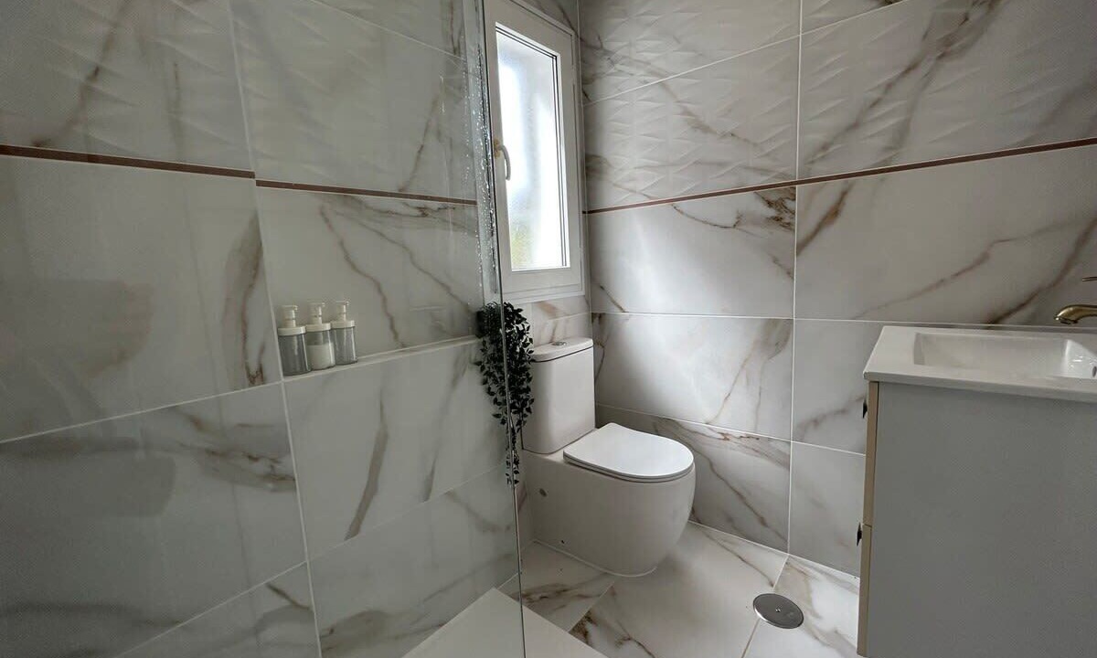 Photo of Bathroom in Roldan