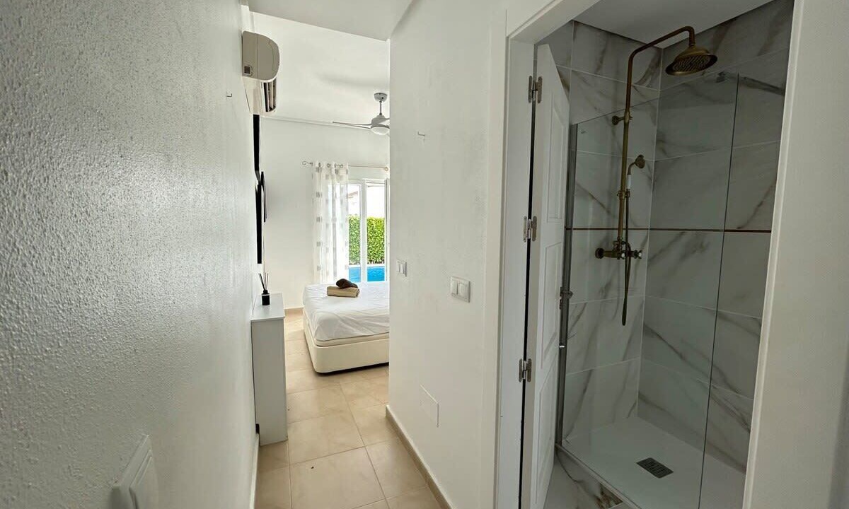 Photo of Bathroom in Roldan