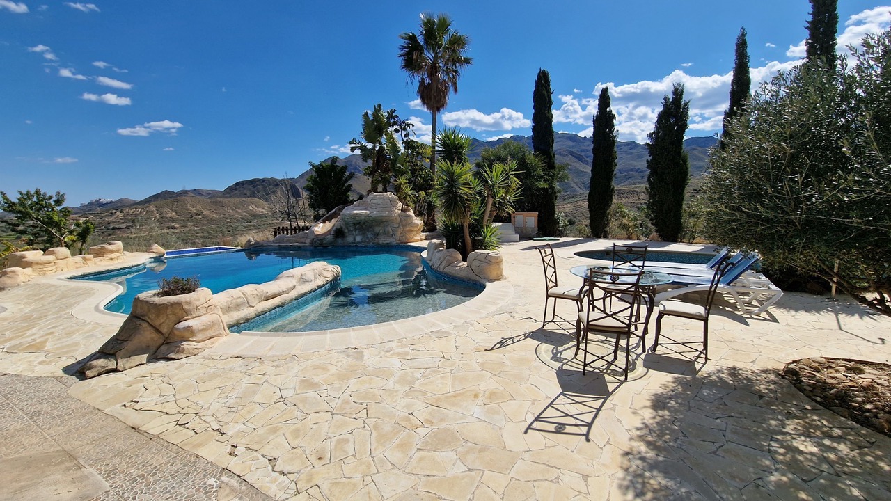 Photo of Outdoor in Turre