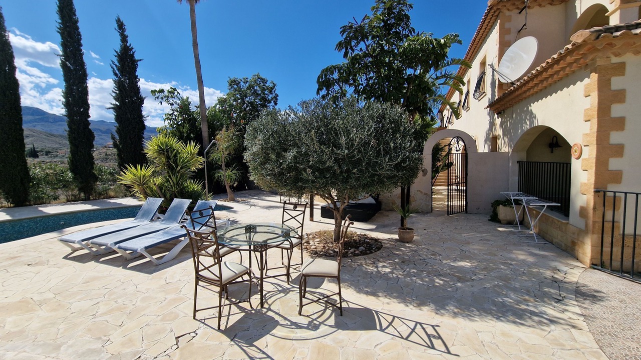 Photo of Outdoor in Turre