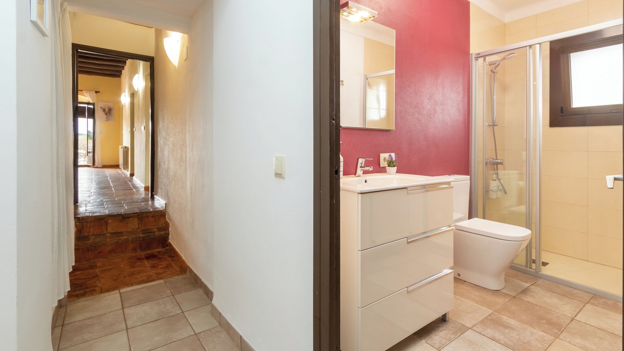 Photo of Bathroom in Sant Jordi Desvalls