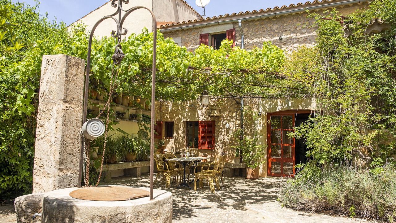 Photo of Outdoor in Consell