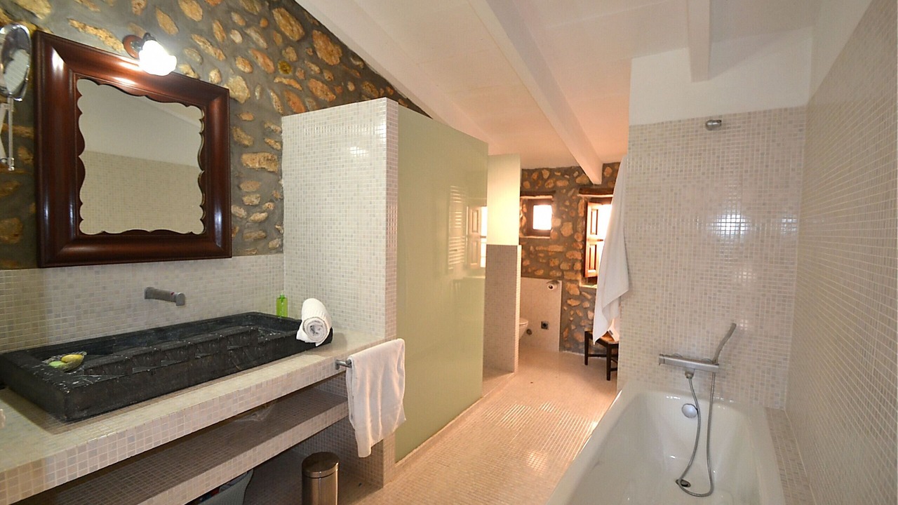 Photo of Bathroom in Consell