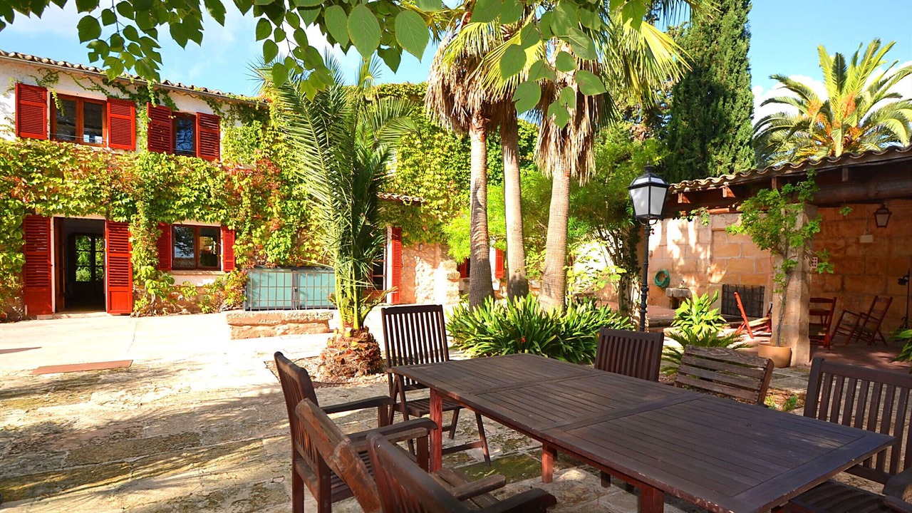 Photo of Outdoor in Consell