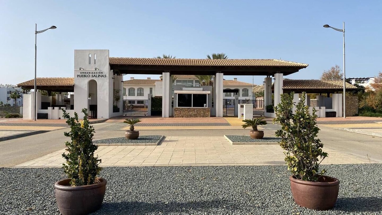 Photo of Outdoor in Vera