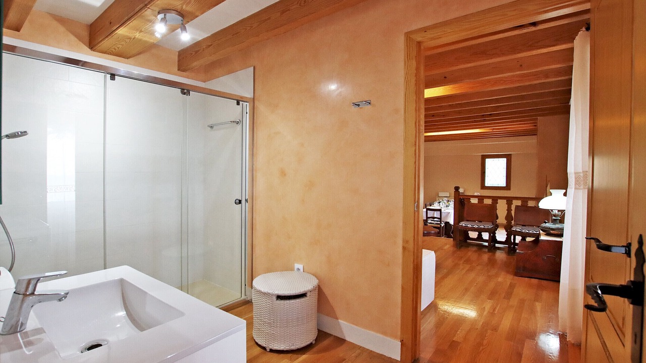 Photo of Bathroom in Banyalbufar