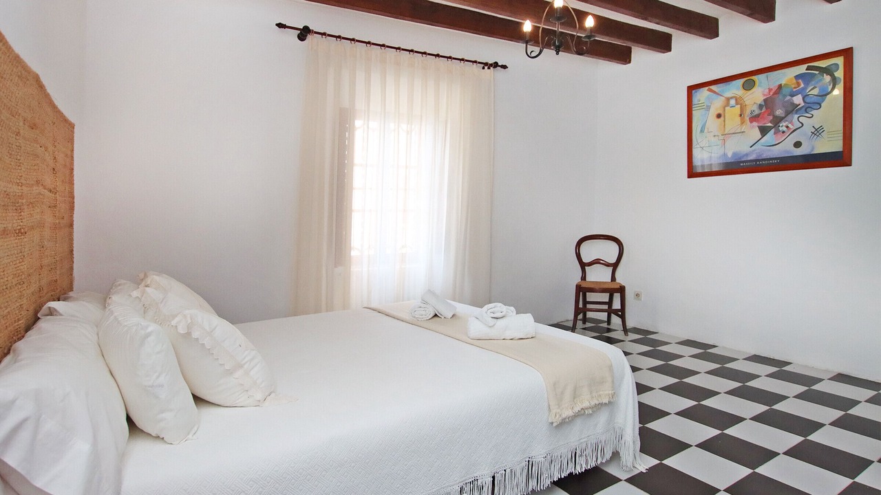 Photo of Bedroom in Banyalbufar