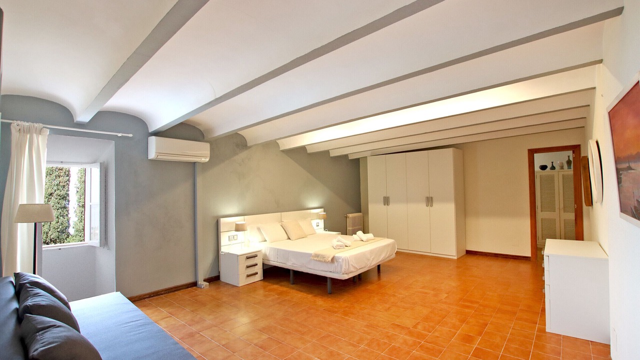 Photo of Bedroom in Banyalbufar