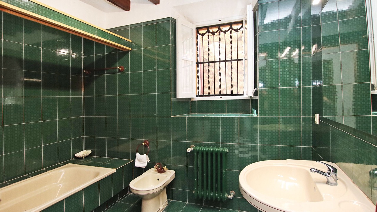 Photo of Bathroom in Banyalbufar